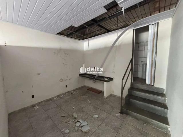 Ponto Comercial aluguel em Setor Central, Uberlândia