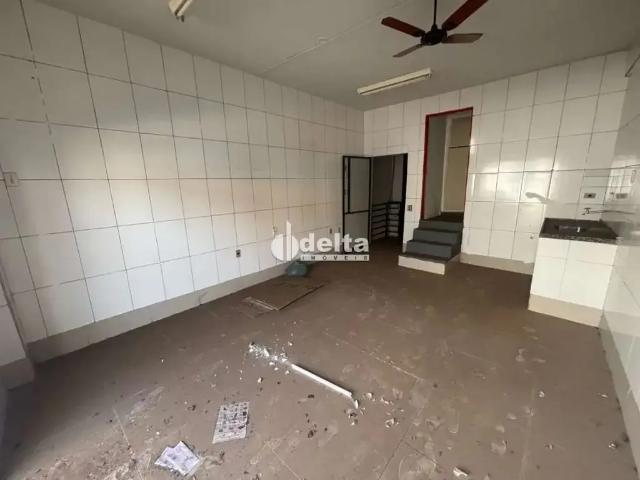 Ponto Comercial aluguel em Região Geográfica Imediata de Uberlândia, Oliveira Fortes