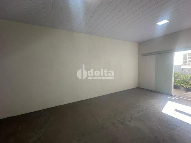 Ponto Comercial aluguel em Setor Central, Uberlândia