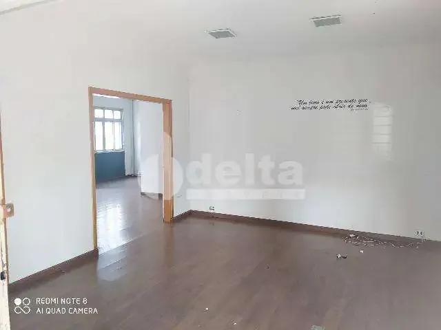Ponto Comercial aluguel em Região Geográfica Imediata de Uberlândia, Oliveira Fortes