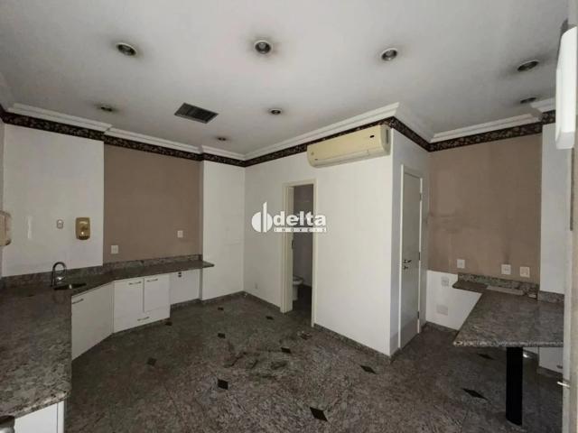 Ponto Comercial aluguel em Setor Central, Uberlândia