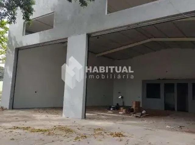 Ponto Comercial aluguel em Planalto, Uberlândia