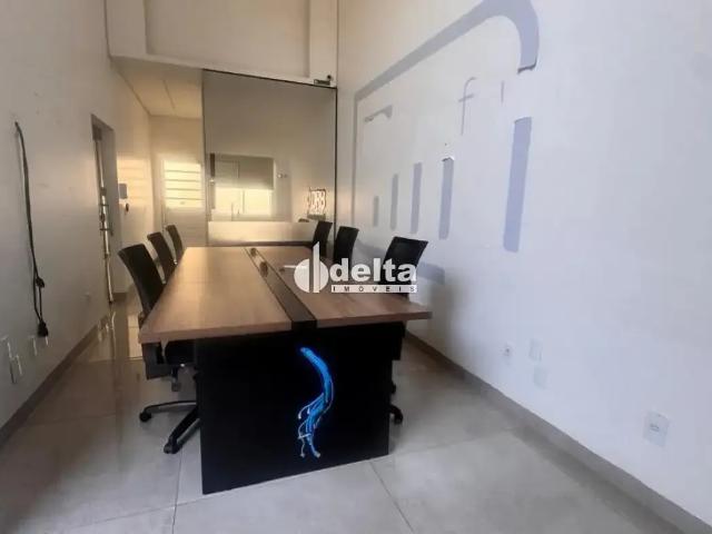 Ponto Comercial aluguel em Região Geográfica Imediata de Uberlândia, Oliveira Fortes