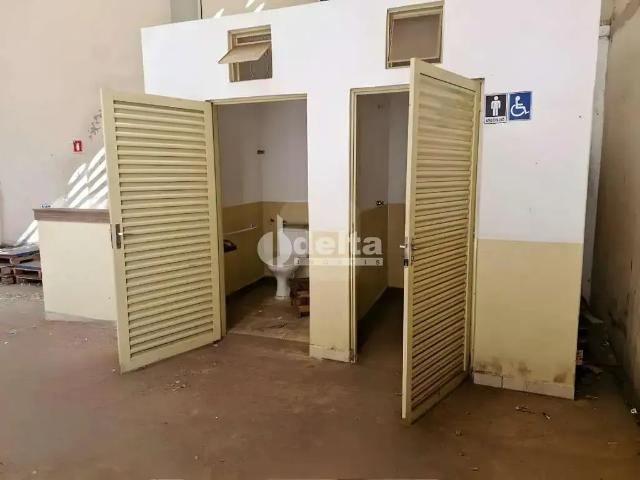 Ponto Comercial aluguel em Região Geográfica Imediata de Uberlândia, Oliveira Fortes