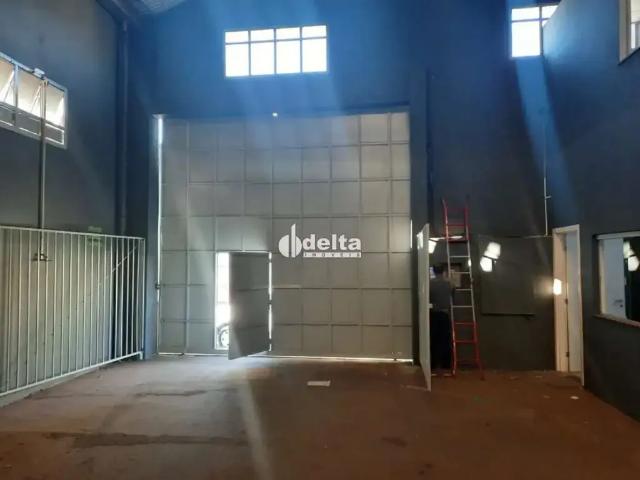 Ponto Comercial aluguel em Região Geográfica Imediata de Uberlândia, Oliveira Fortes