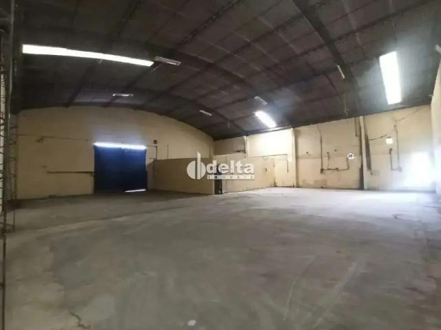 Ponto Comercial aluguel em Região Geográfica Imediata de Uberlândia, Oliveira Fortes