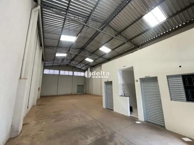 Ponto Comercial aluguel em Região Geográfica Imediata de Uberlândia, Oliveira Fortes