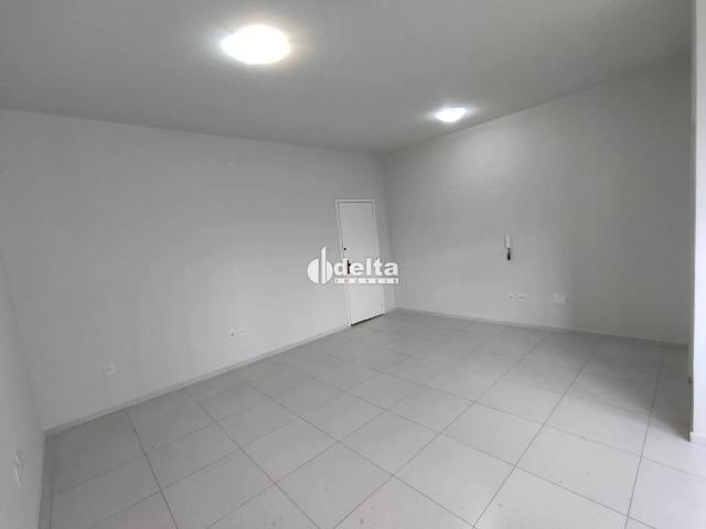 Ponto Comercial aluguel em Setor Central, Uberlândia