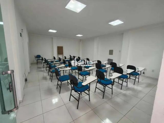 Ponto Comercial aluguel em Região Geográfica Imediata de Uberlândia, Oliveira Fortes