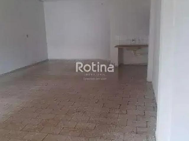 Ponto Comercial aluguel em Região Geográfica Imediata de Uberlândia, Oliveira Fortes