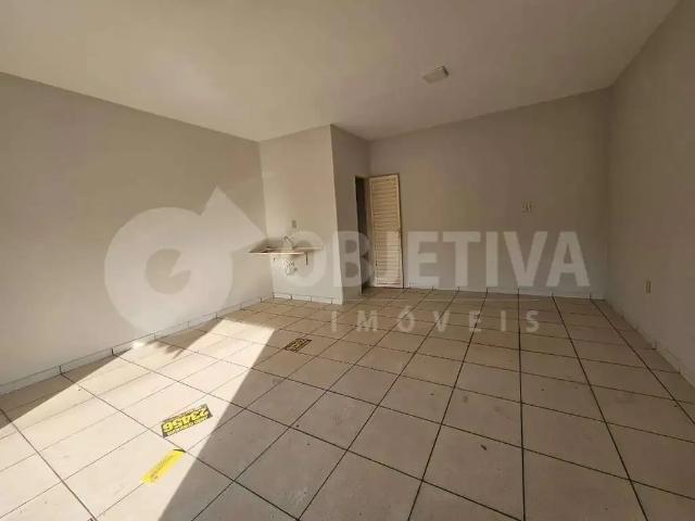 Ponto Comercial aluguel em Região Geográfica Imediata de Uberlândia, Oliveira Fortes
