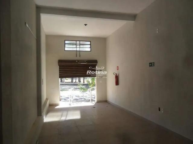 Ponto Comercial aluguel em Planalto, Uberlândia