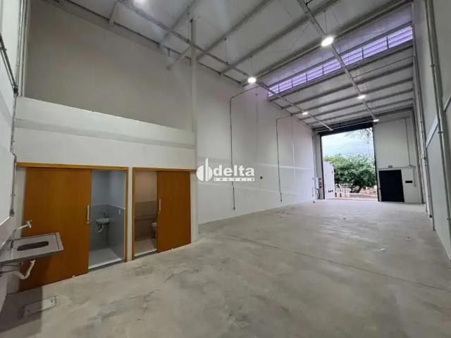 Ponto Comercial aluguel em Região Geográfica Imediata de Uberlândia, Oliveira Fortes