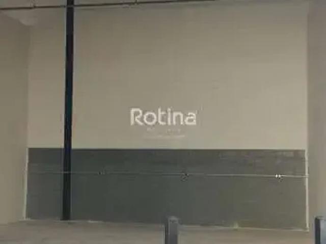 Ponto Comercial aluguel em Jardim Europa, Uberlândia