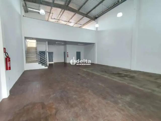 Ponto Comercial aluguel em Região Geográfica Imediata de Uberlândia, Oliveira Fortes
