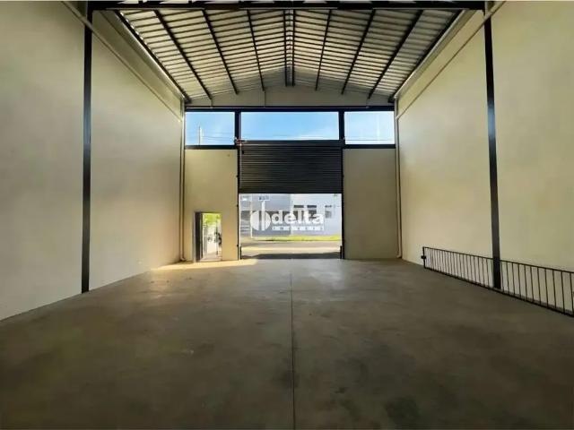 Ponto Comercial aluguel em Jardim Botânico, Uberlândia