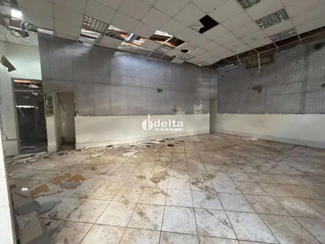 Ponto Comercial aluguel em Região Geográfica Imediata de Uberlândia, Oliveira Fortes