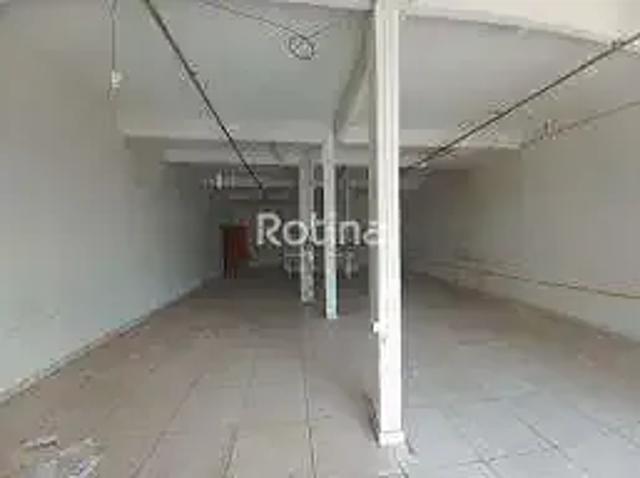 Ponto Comercial aluguel em Região Geográfica Imediata de Uberlândia, Oliveira Fortes