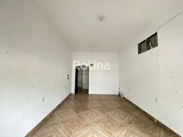 Ponto Comercial aluguel em Região Geográfica Imediata de Uberlândia, Oliveira Fortes