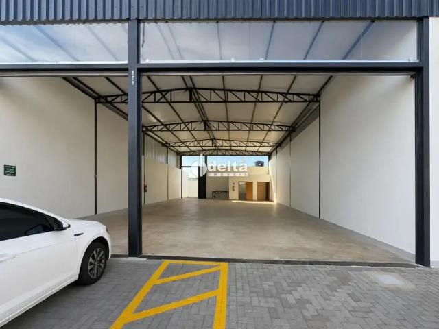 Ponto Comercial aluguel em Região Geográfica Imediata de Uberlândia, Oliveira Fortes