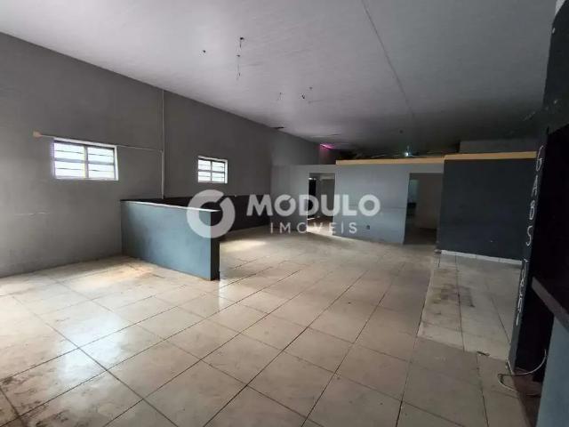 Ponto Comercial aluguel em Região Geográfica Imediata de Uberlândia, Oliveira Fortes