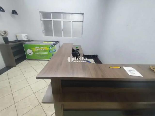 Ponto Comercial aluguel em Setor Central, Uberlândia