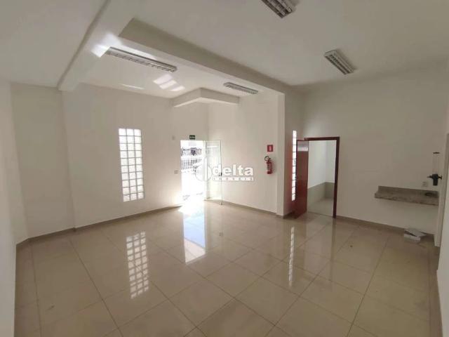 Ponto Comercial aluguel em Setor Central, Uberlândia