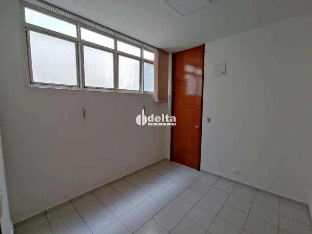 Ponto Comercial aluguel em Setor Central, Uberlândia