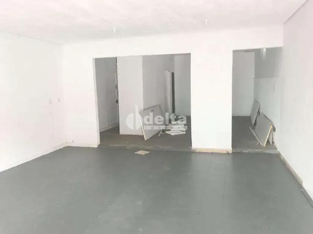 Ponto Comercial aluguel em Região Geográfica Imediata de Uberlândia, Oliveira Fortes