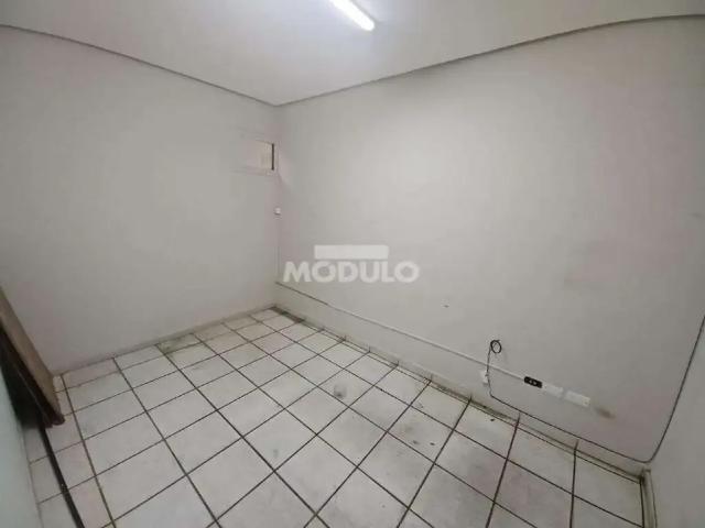 Ponto Comercial aluguel em Região Geográfica Imediata de Uberlândia, Oliveira Fortes