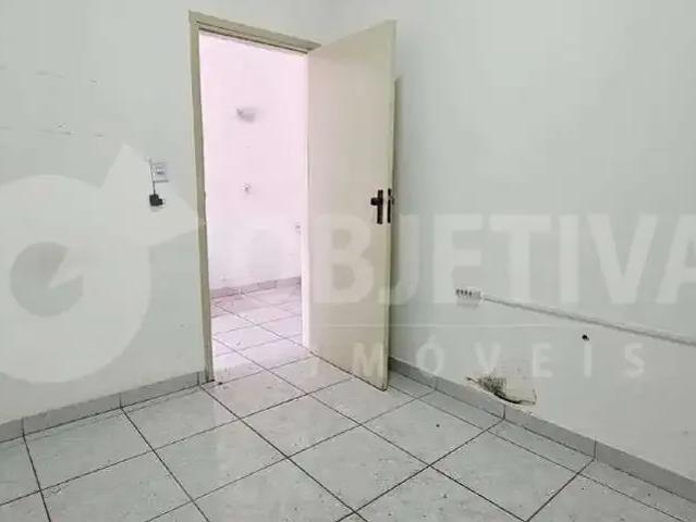 Ponto Comercial aluguel em Região Geográfica Imediata de Uberlândia, Oliveira Fortes