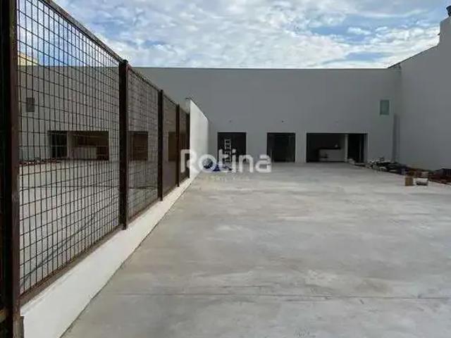 Ponto Comercial aluguel em Região Geográfica Imediata de Uberlândia, Oliveira Fortes