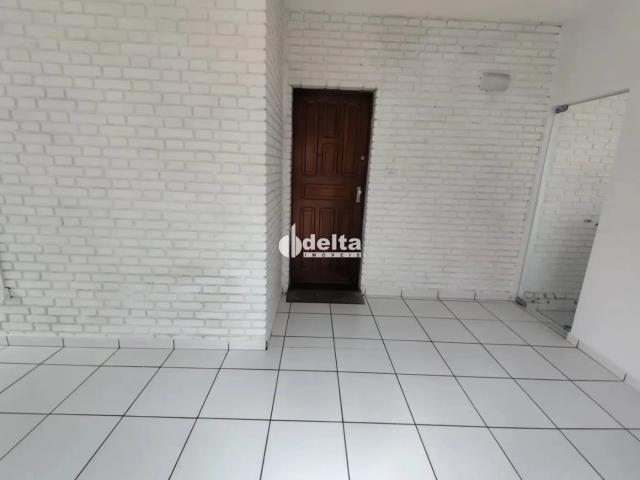 Ponto Comercial aluguel em Setor Central, Uberlândia