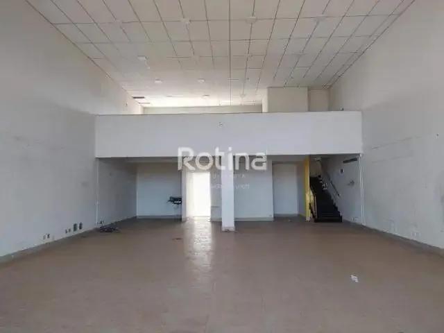 Ponto Comercial aluguel em Região Geográfica Imediata de Uberlândia, Oliveira Fortes
