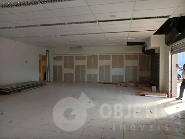 Ponto Comercial aluguel em Novo Mundo, Uberlândia
