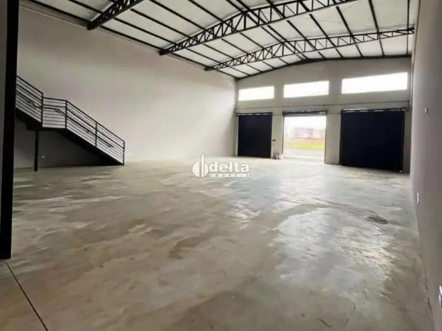 Ponto Comercial aluguel em Região Geográfica Imediata de Uberlândia, Oliveira Fortes
