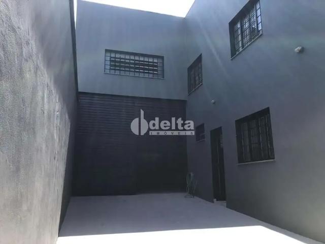 Ponto Comercial aluguel em Região Geográfica Imediata de Uberlândia, Oliveira Fortes