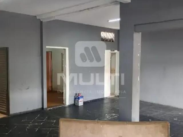 Ponto Comercial aluguel em Região Geográfica Imediata de Uberlândia, Oliveira Fortes