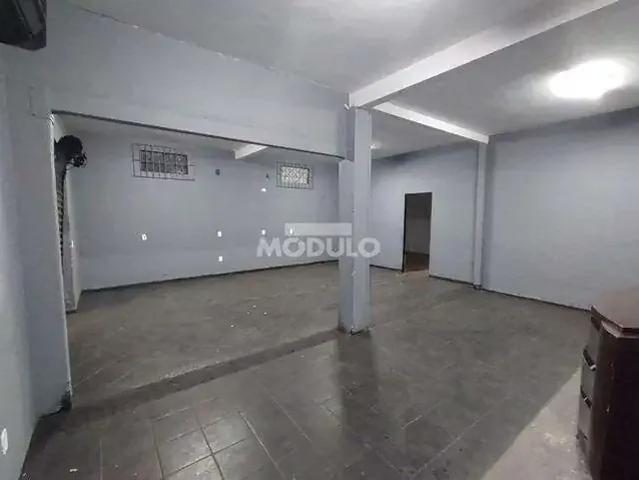 Ponto Comercial aluguel em Região Geográfica Imediata de Uberlândia, Oliveira Fortes