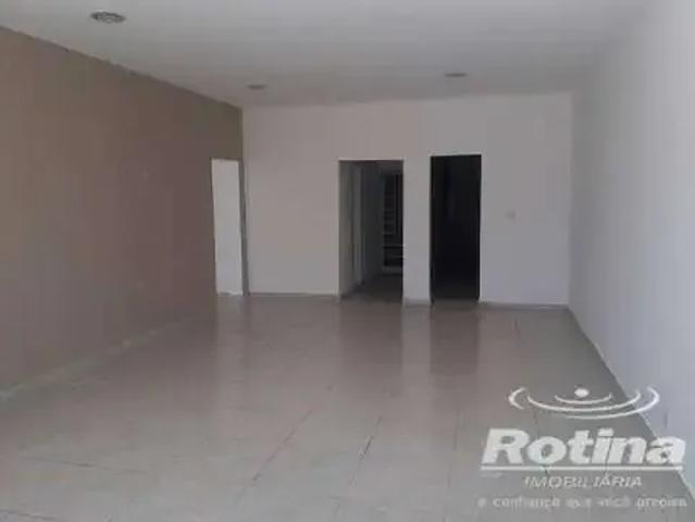 Ponto Comercial aluguel em Região Geográfica Imediata de Uberlândia, Oliveira Fortes