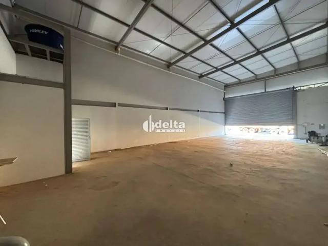 Ponto Comercial aluguel em Região Geográfica Imediata de Uberlândia, Oliveira Fortes