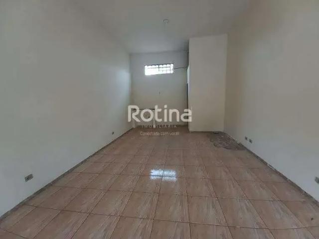 Ponto Comercial aluguel em Região Geográfica Imediata de Uberlândia, Oliveira Fortes