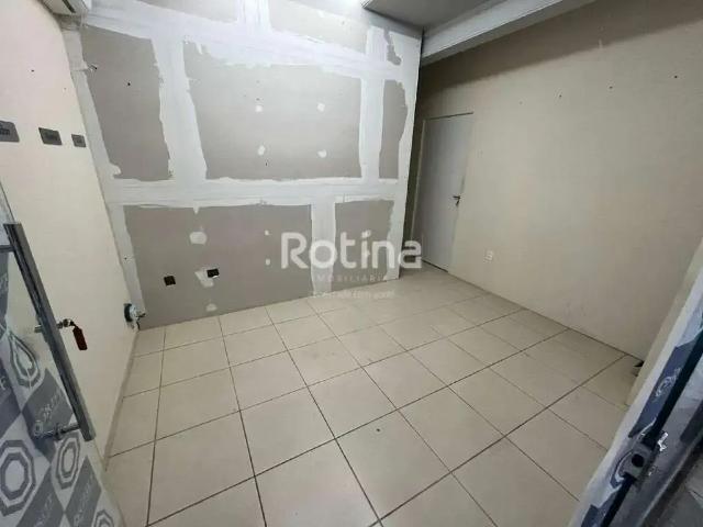 Ponto Comercial aluguel em Região Geográfica Imediata de Uberlândia, Oliveira Fortes