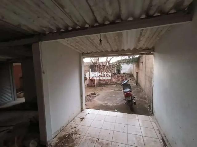 Ponto Comercial aluguel em Região Geográfica Imediata de Uberlândia, Oliveira Fortes