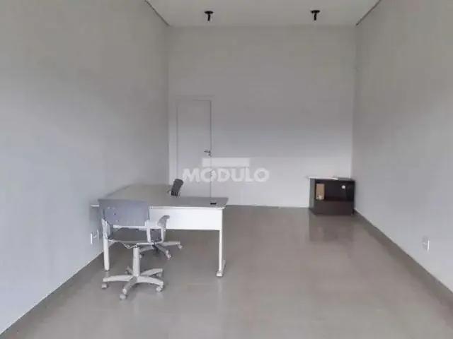 Ponto Comercial aluguel em Região Geográfica Imediata de Uberlândia, Oliveira Fortes