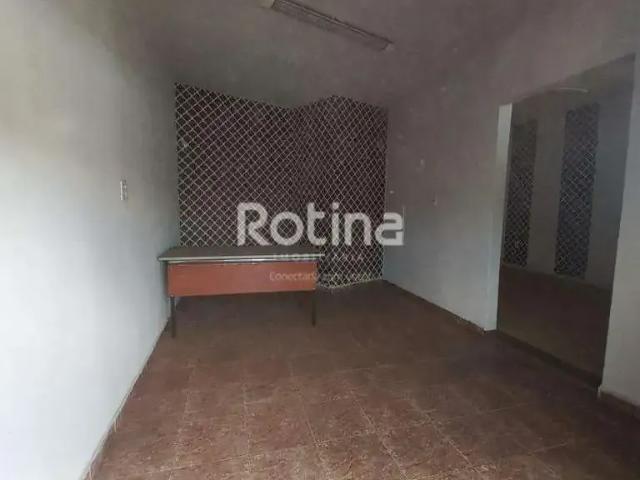 Ponto Comercial aluguel em Região Geográfica Imediata de Uberlândia, Oliveira Fortes