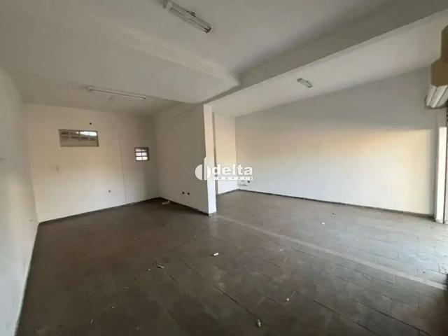 Ponto Comercial aluguel em Região Geográfica Imediata de Uberlândia, Oliveira Fortes