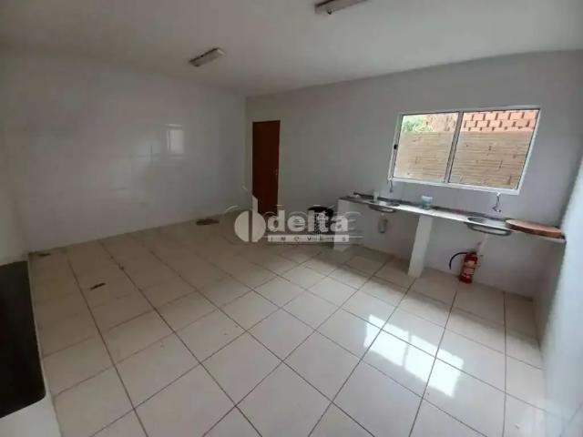 Ponto Comercial aluguel em Região Geográfica Imediata de Uberlândia, Oliveira Fortes