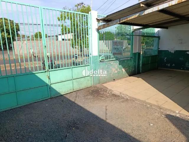 Ponto Comercial aluguel em Região Geográfica Imediata de Uberlândia, Oliveira Fortes