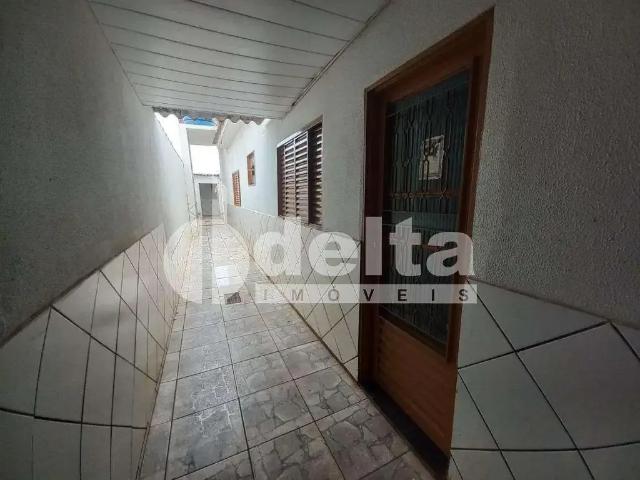 Ponto Comercial aluguel em Região Geográfica Imediata de Uberlândia, Oliveira Fortes
